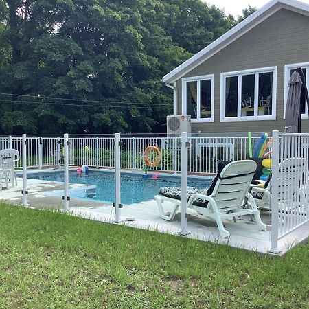 Les Saisons Du Fleuve Bed & Breakfast Lotbiniere Eksteriør bilde
