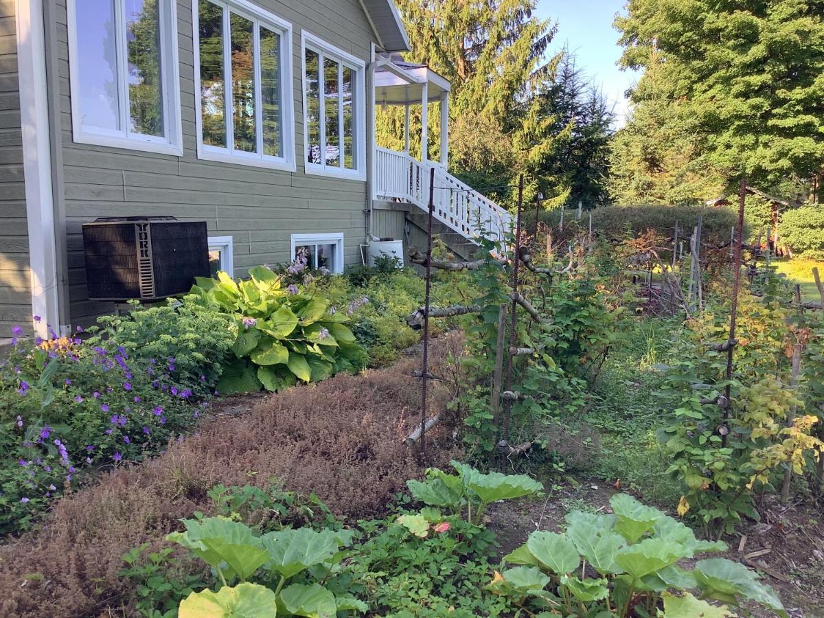 Les Saisons Du Fleuve Bed & Breakfast Lotbiniere Eksteriør bilde