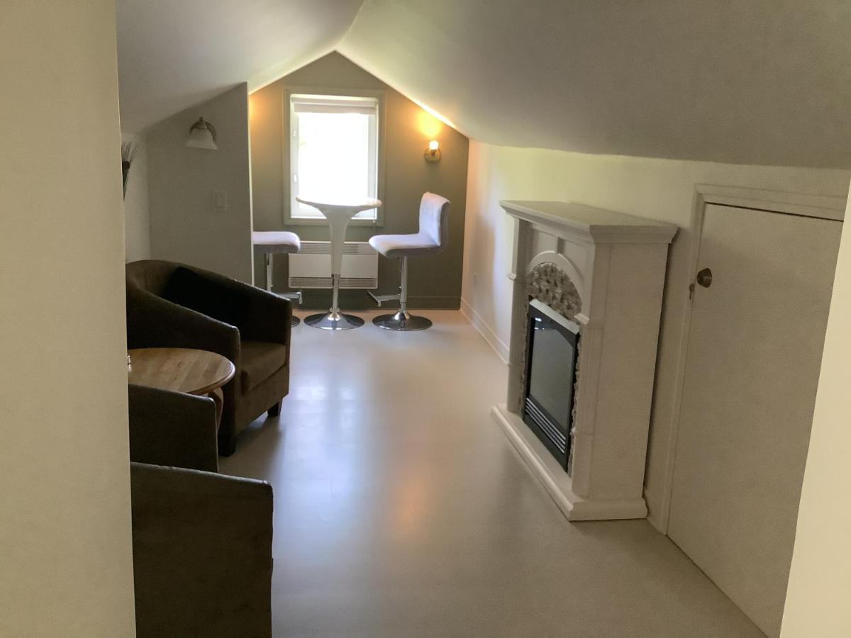 Les Saisons Du Fleuve Bed & Breakfast Lotbiniere Eksteriør bilde