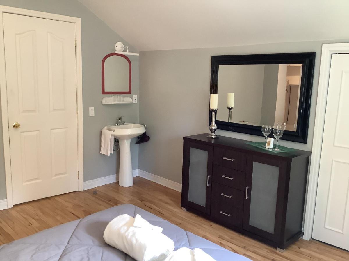 Les Saisons Du Fleuve Bed & Breakfast Lotbiniere Eksteriør bilde